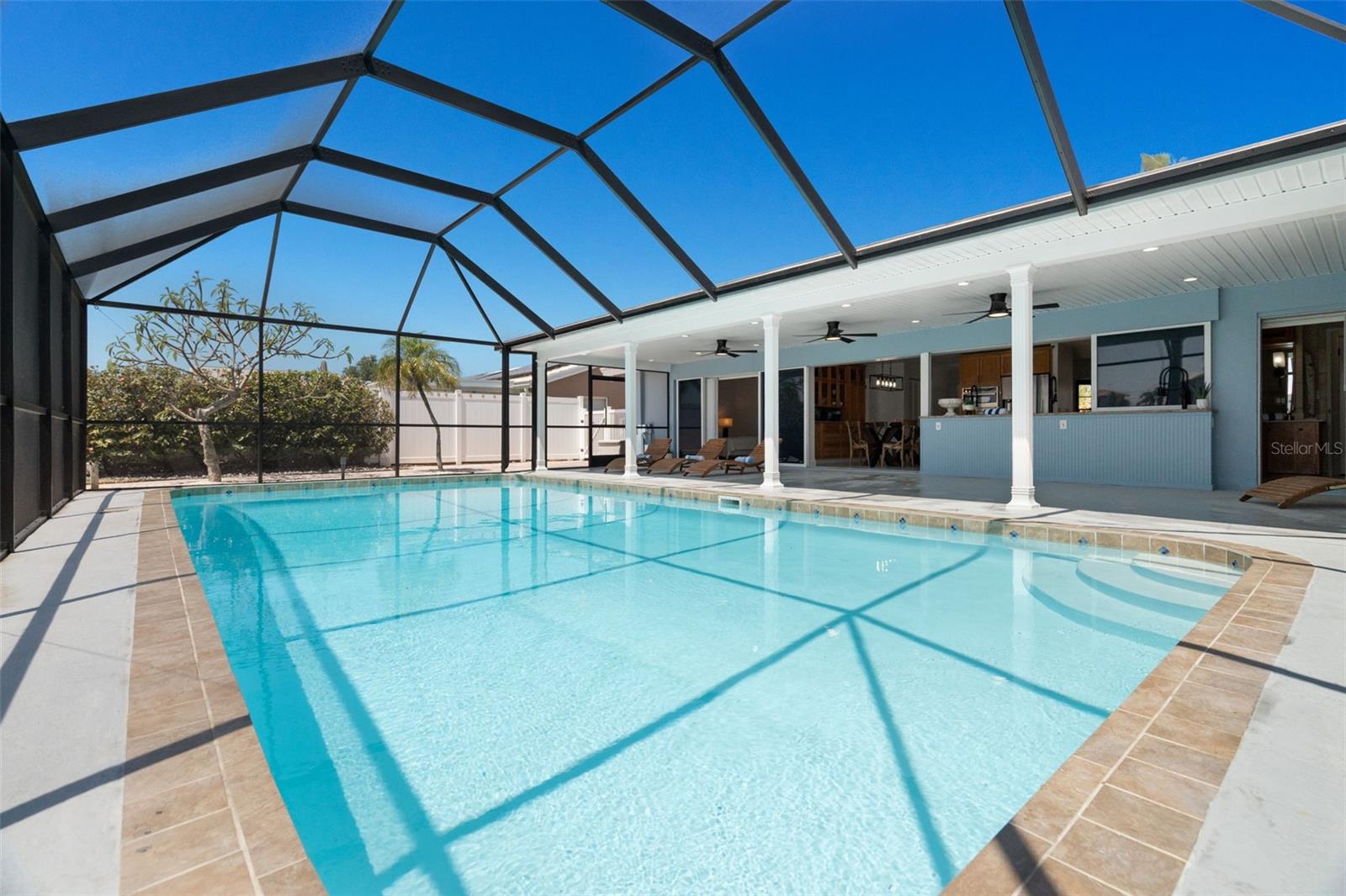 Image 5 of 27 For 11900 7th Street E