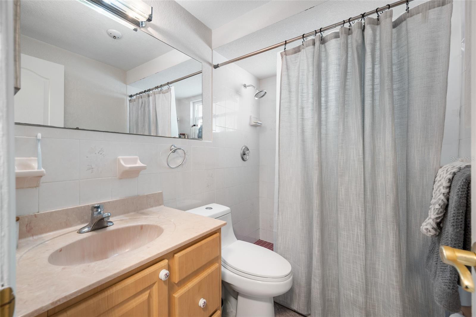 Image 24 of 58 For 5130 Victoria Lane