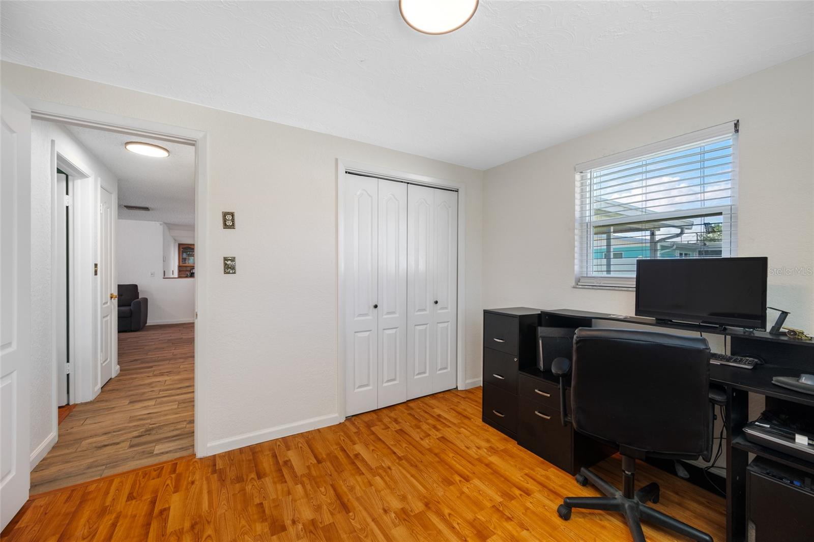 Image 27 of 58 For 5130 Victoria Lane