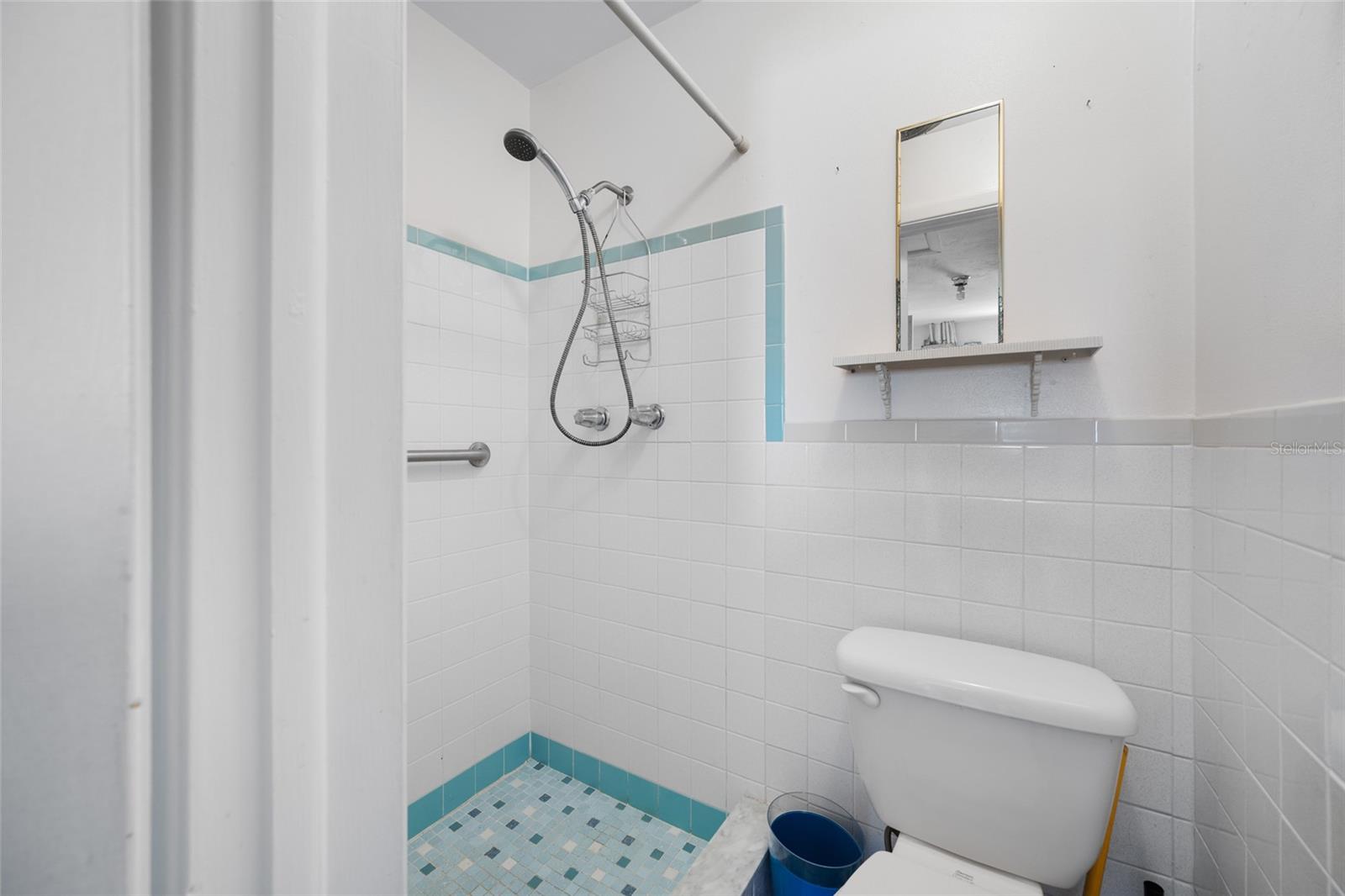 Image 32 of 58 For 5130 Victoria Lane