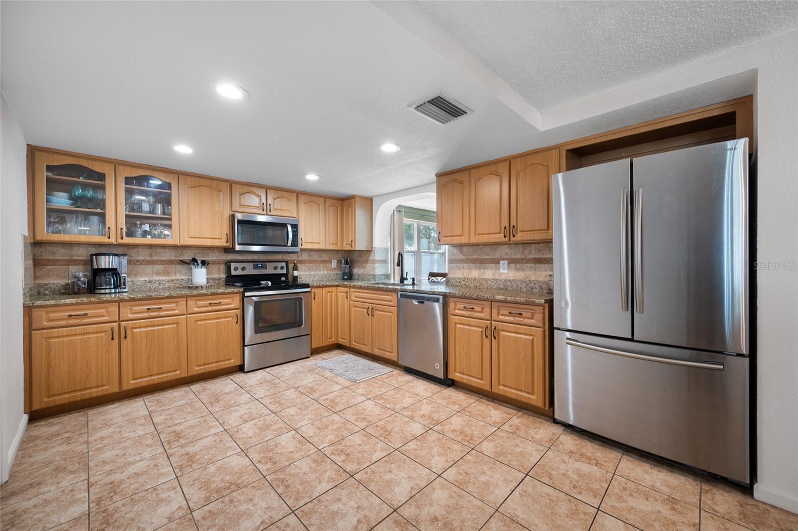 Image 9 of 58 For 5130 Victoria Lane