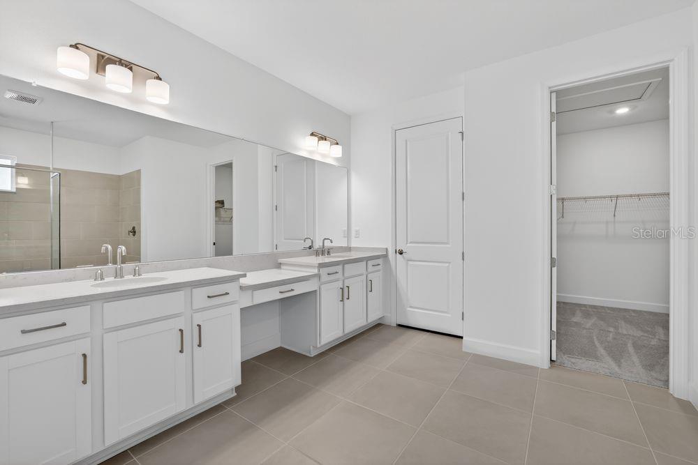 Image 16 of 41 For 35090 Emberview Drive