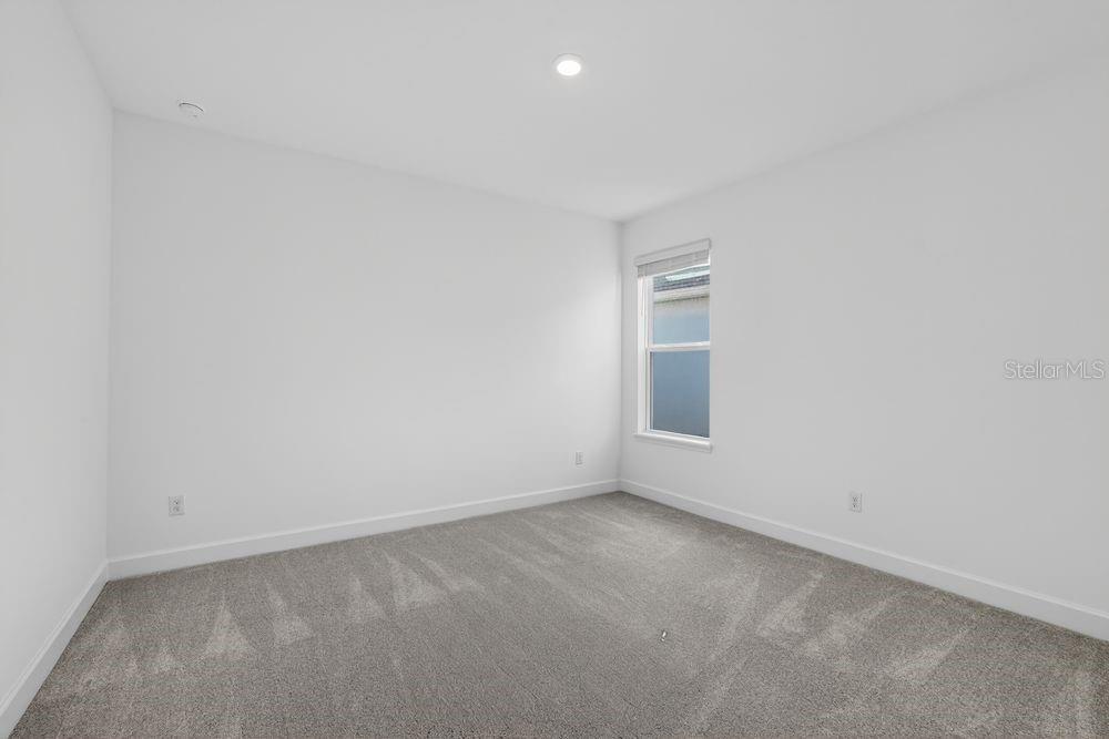 Image 19 of 41 For 35090 Emberview Drive