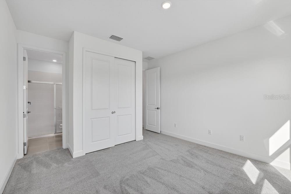 Image 21 of 41 For 35090 Emberview Drive