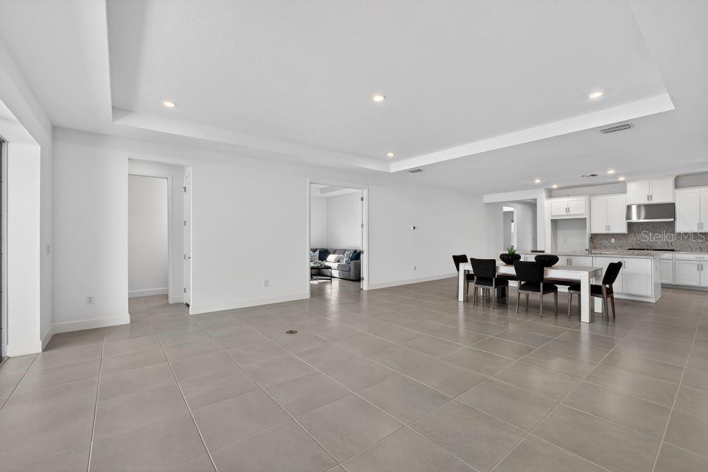 Image 28 of 41 For 35090 Emberview Drive