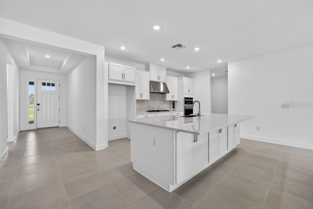 Image 9 of 41 For 35090 Emberview Drive