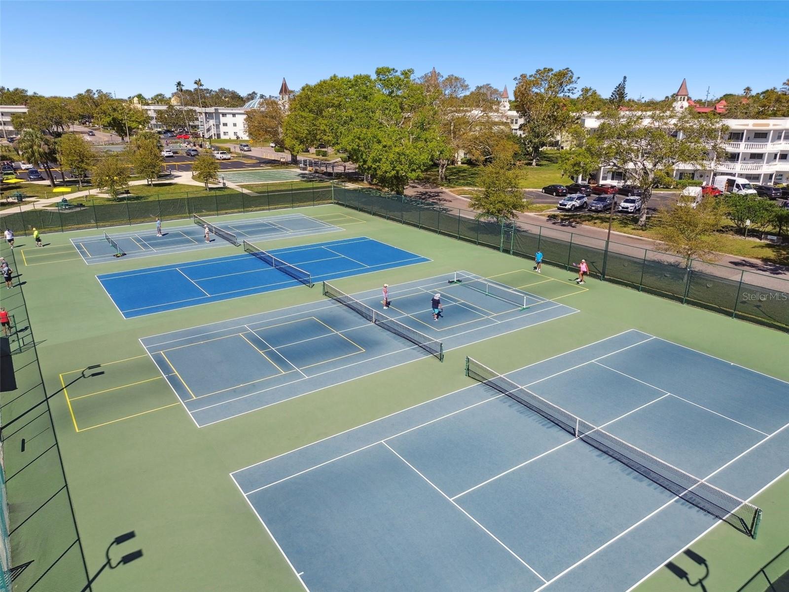 Image 40 of 57 For 2043 Denmark Street 61