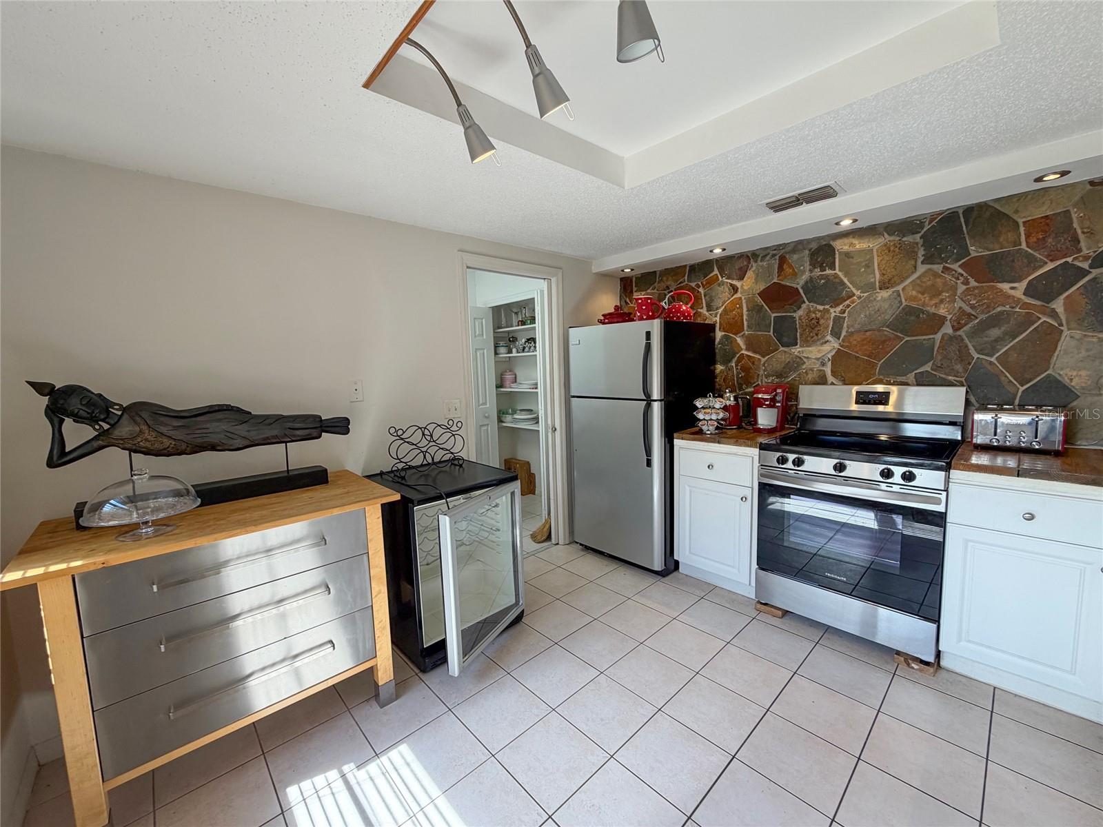 Image 13 of 69 For 13304 Wagner Drive