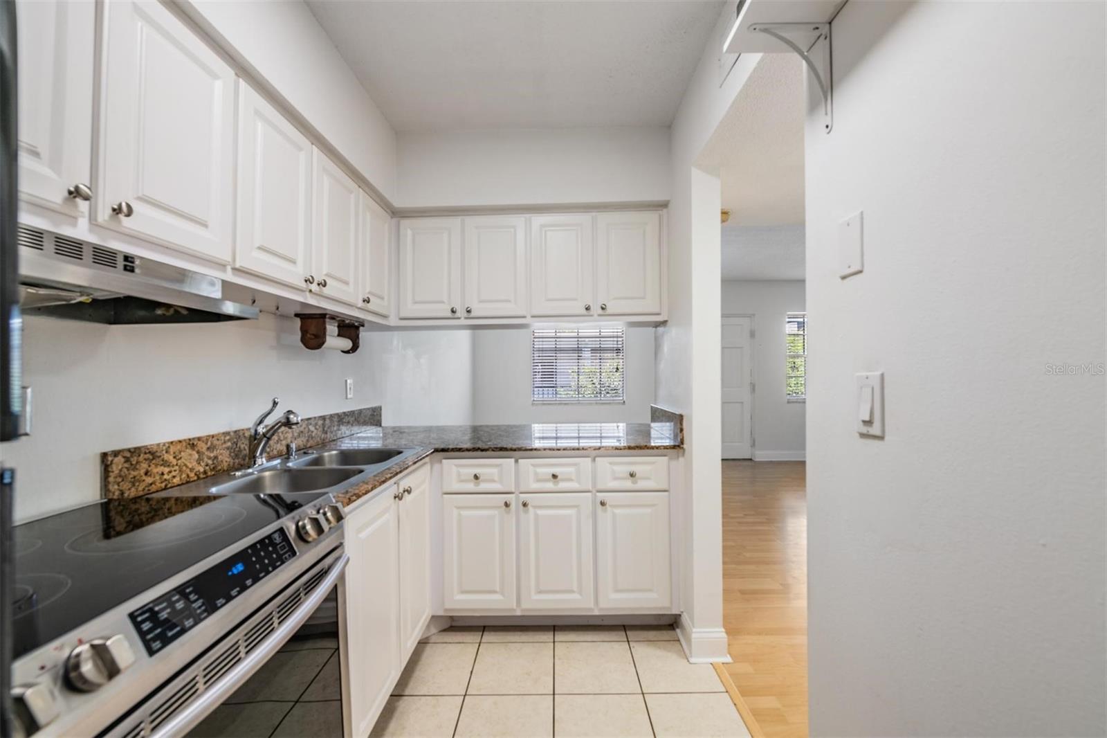 Image 12 of 27 For 120 Church Avenue 206