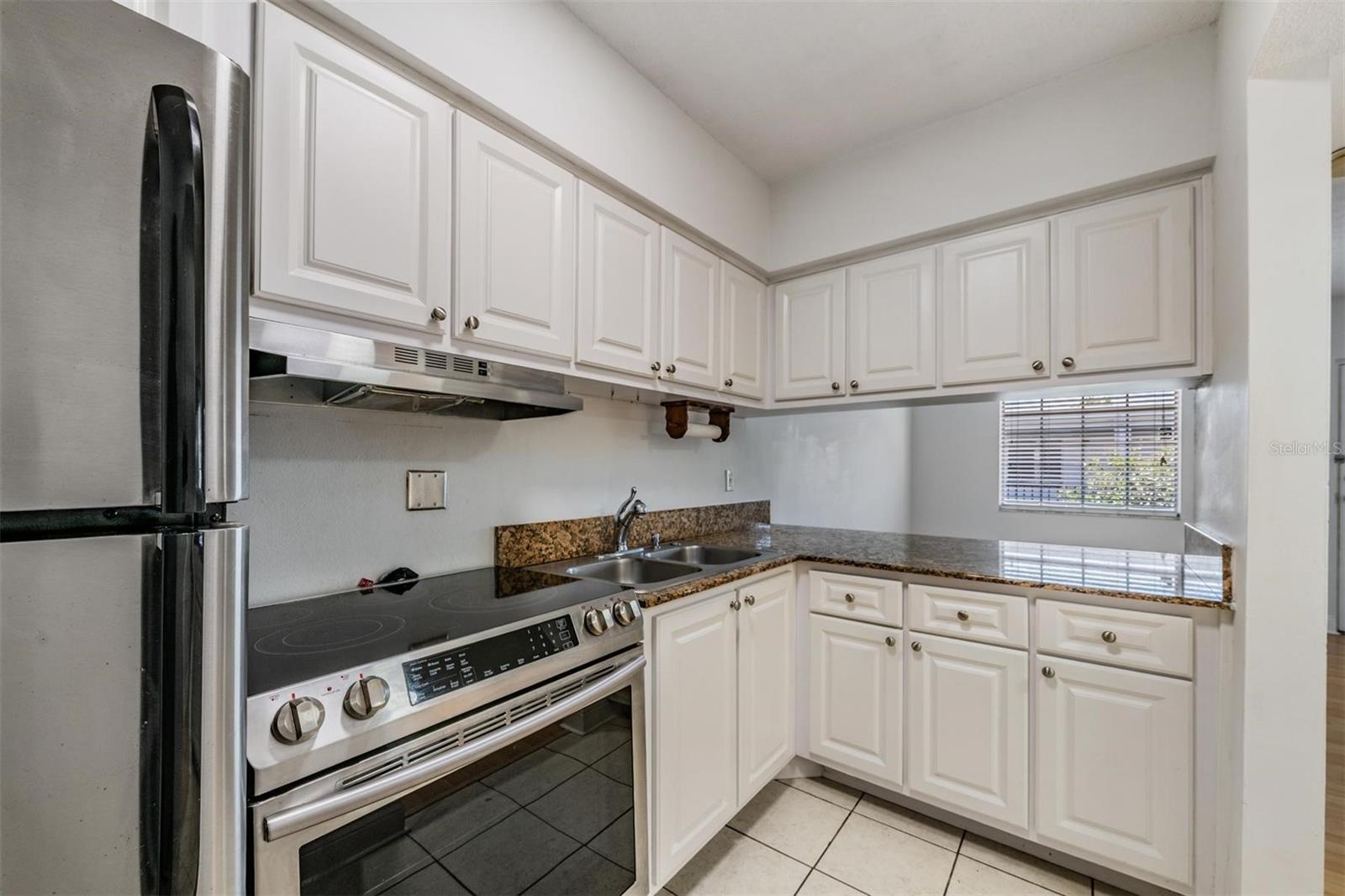 Image 13 of 27 For 120 Church Avenue 206