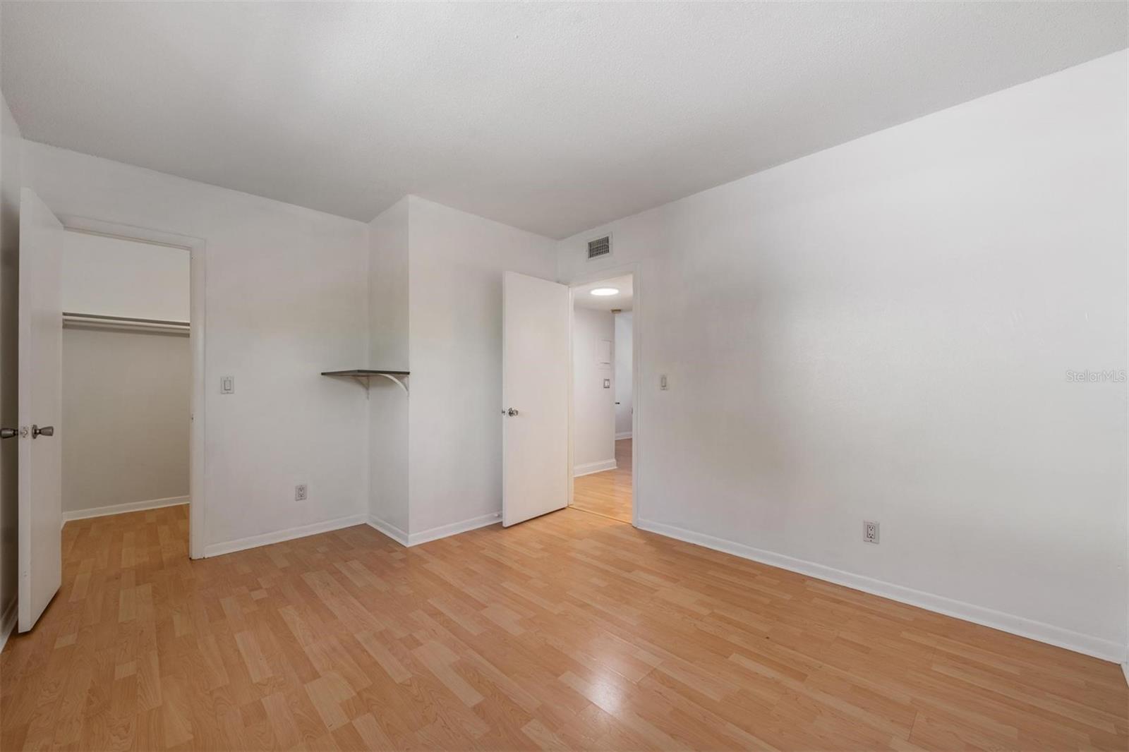 Image 16 of 27 For 120 Church Avenue 206