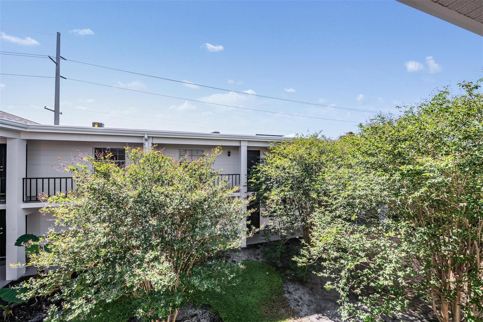 Image 20 of 27 For 120 Church Avenue 206