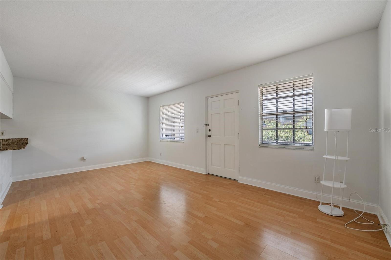 Image 7 of 27 For 120 Church Avenue 206