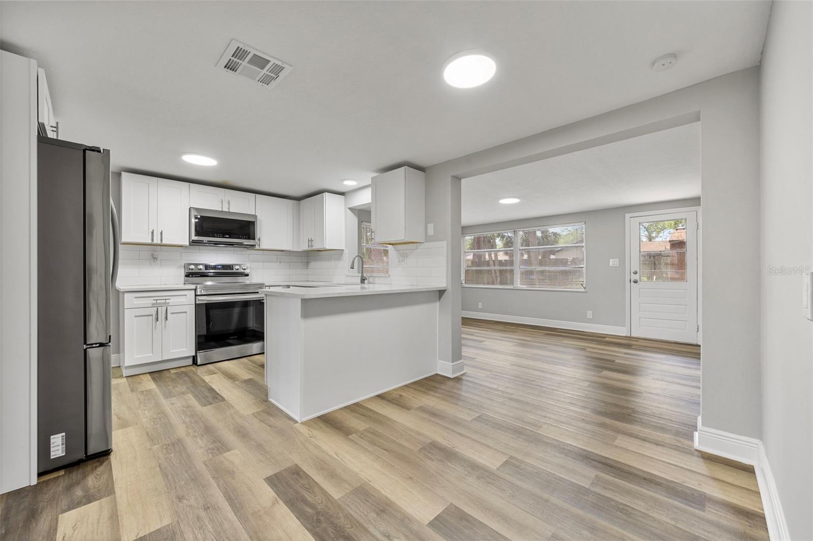 Image 11 of 30 For 7151 Pinewood Drive