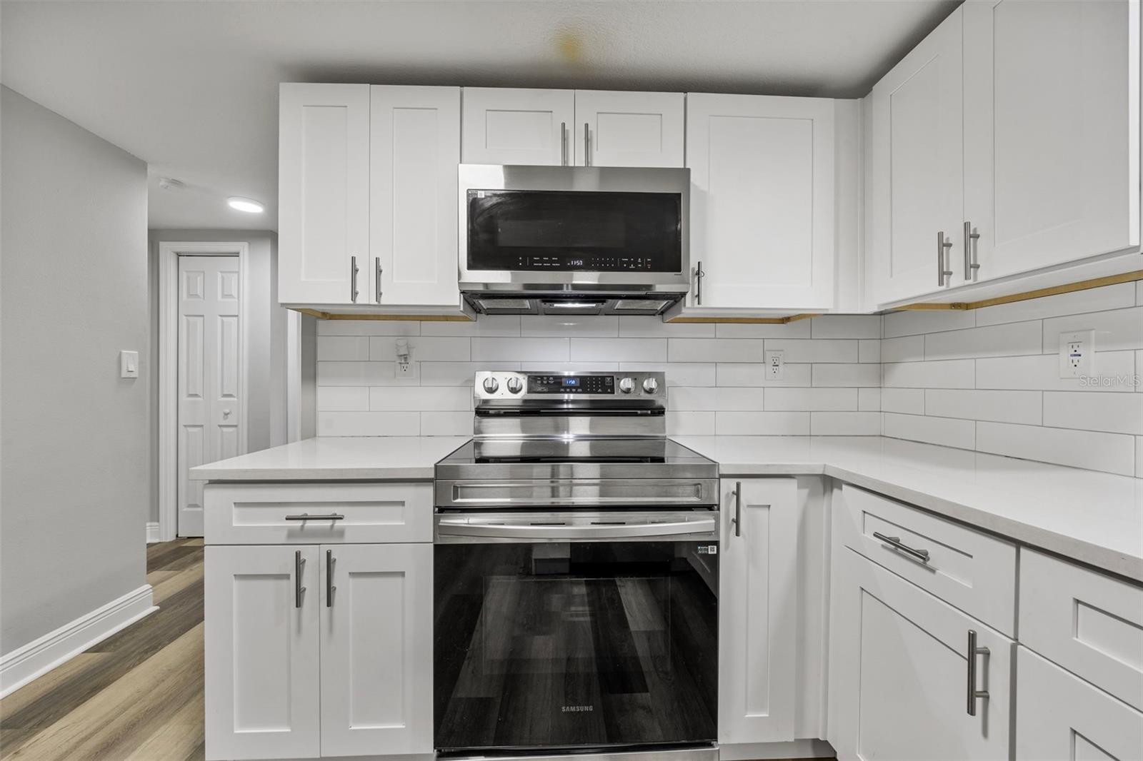 Image 9 of 30 For 7151 Pinewood Drive