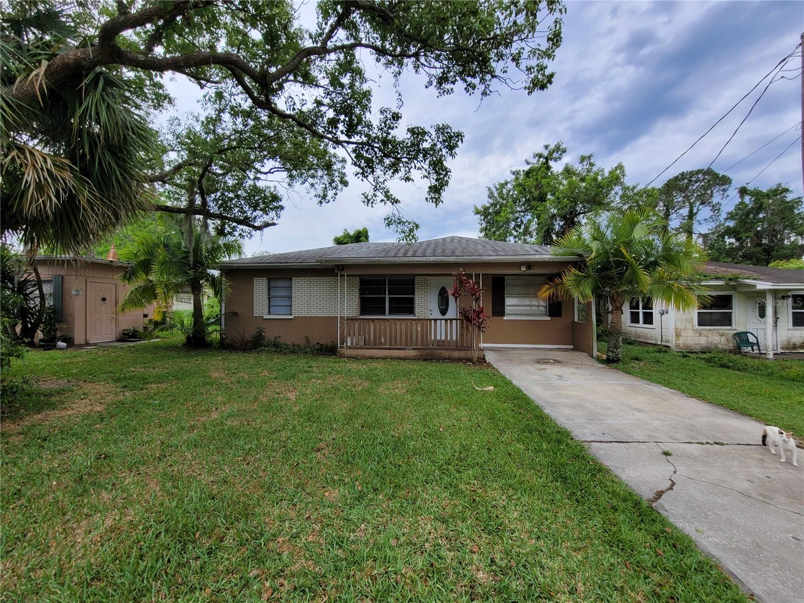 Image 2 of 17 For 2235 Lakeview Street