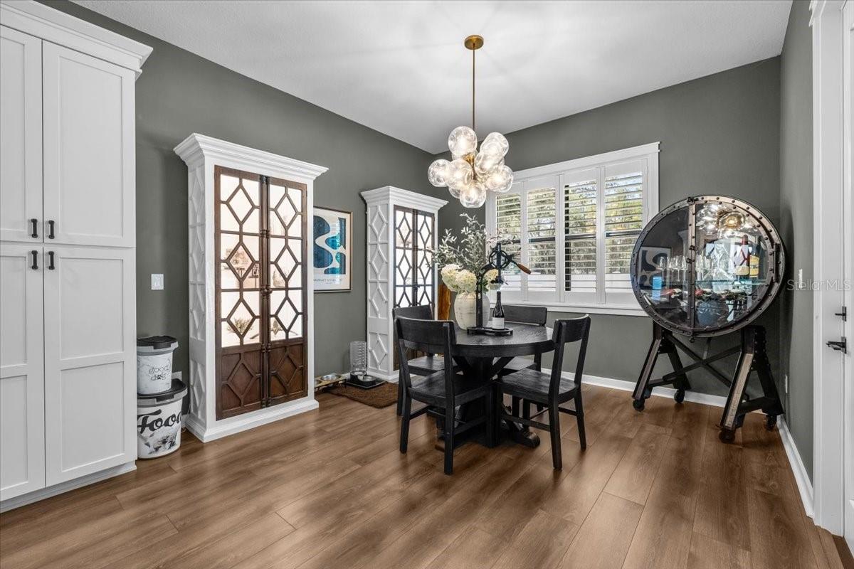 Image 10 of 44 For 3804 Darwin Avenue