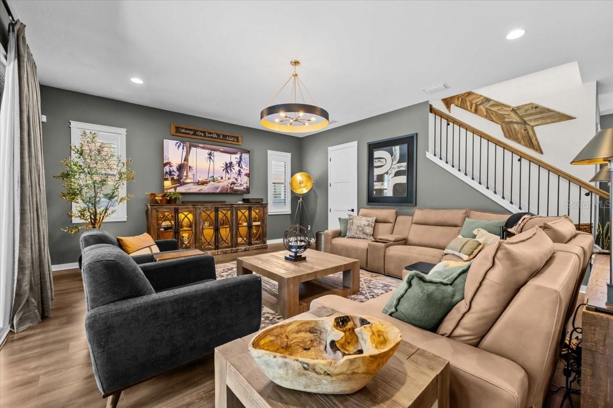 Image 12 of 44 For 3804 Darwin Avenue