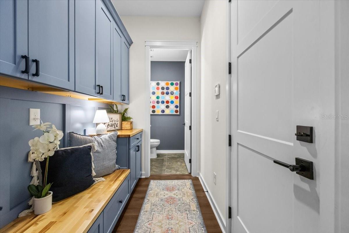 Image 18 of 44 For 3804 Darwin Avenue