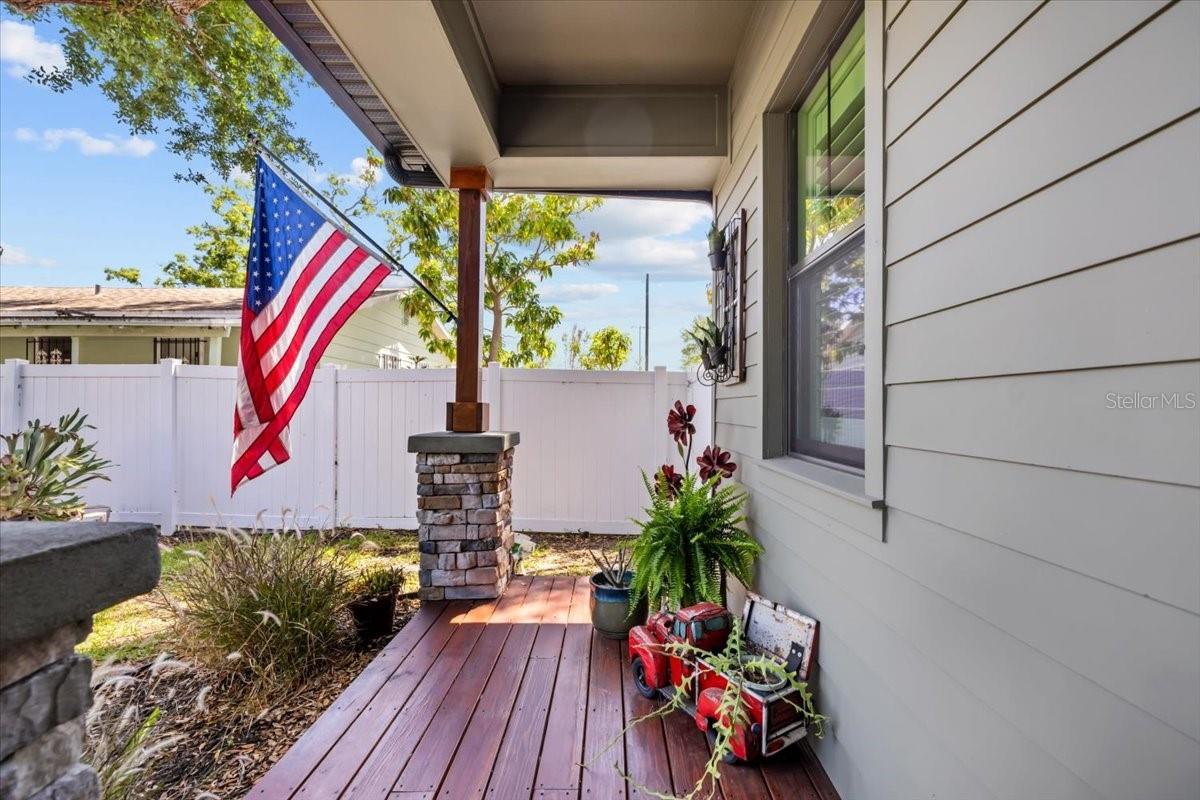 Image 3 of 44 For 3804 Darwin Avenue