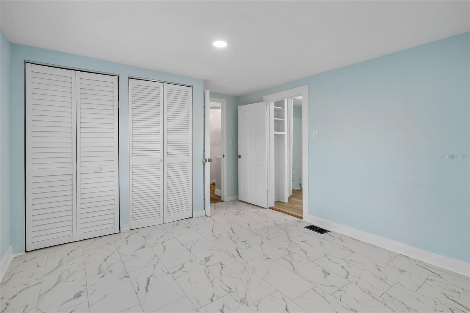 Image 11 of 18 For 412 Pleasant Street