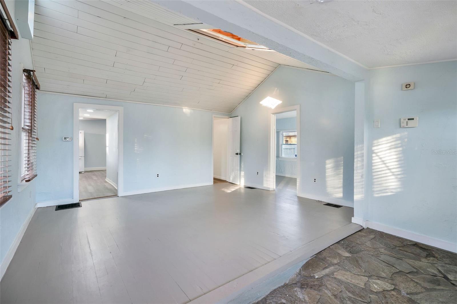 Image 12 of 18 For 412 Pleasant Street