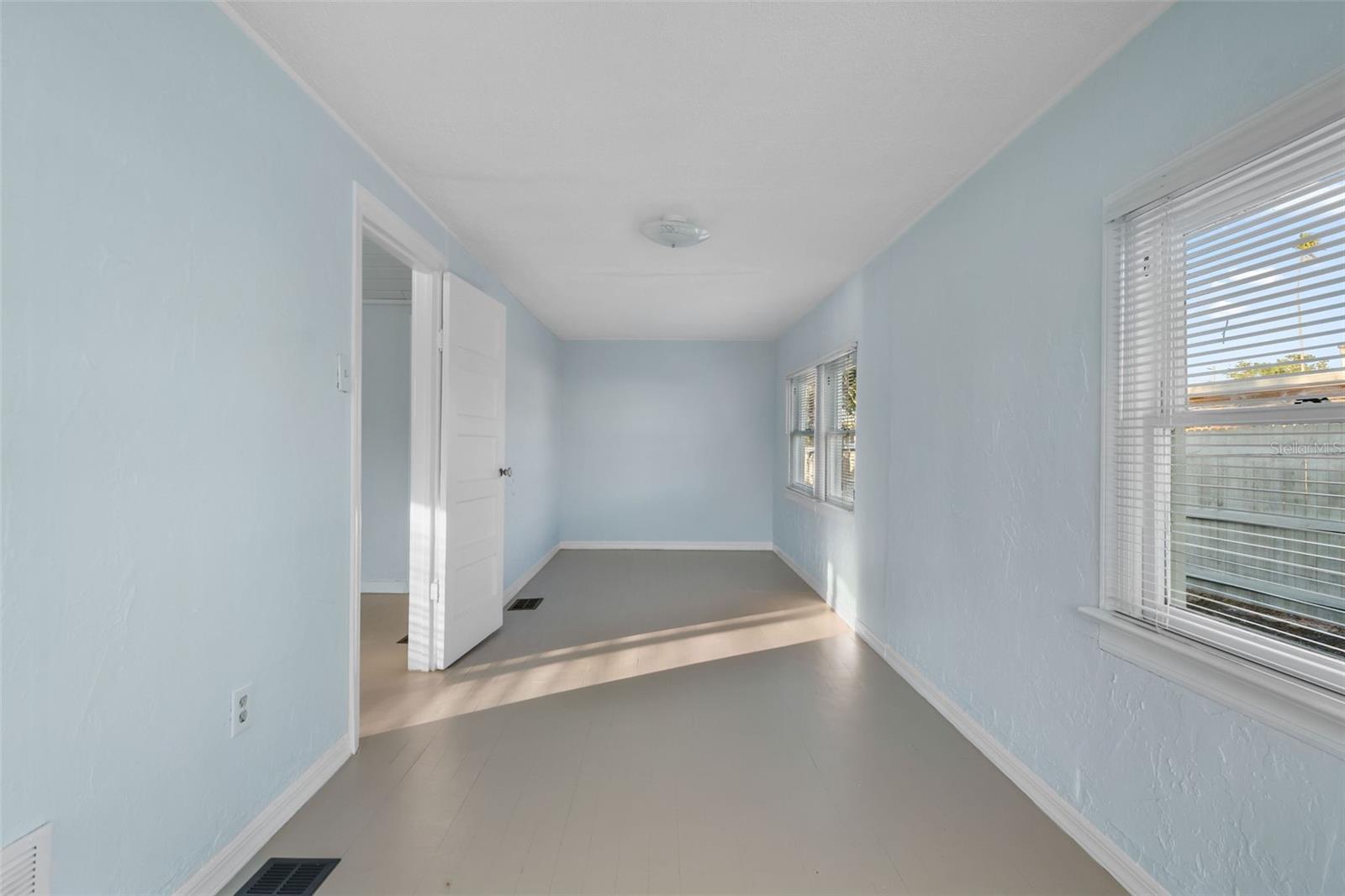 Image 8 of 18 For 412 Pleasant Street