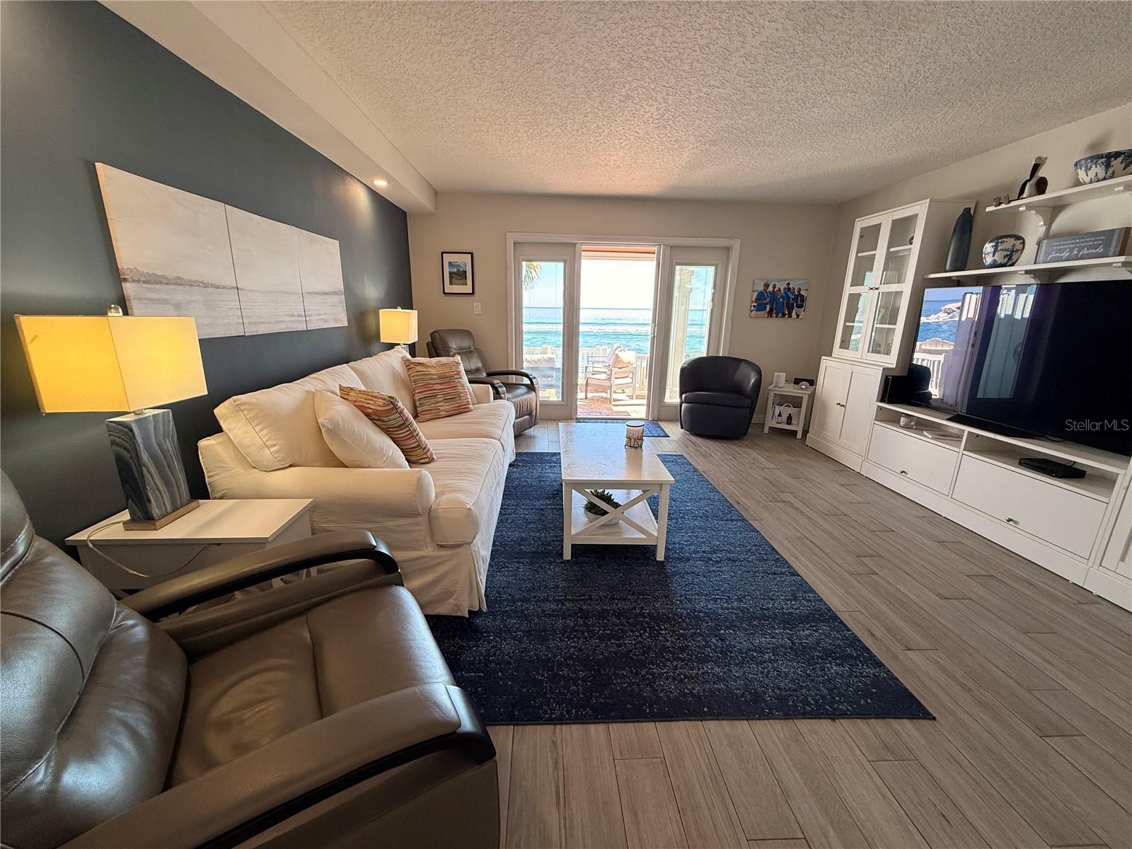 Image 4 of 38 For 4942 Coquina Key Drive Se