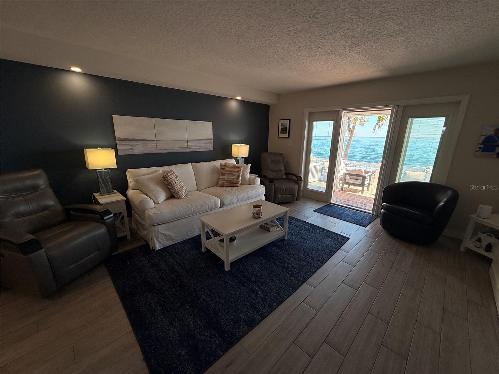 Image 6 of 38 For 4942 Coquina Key Drive Se