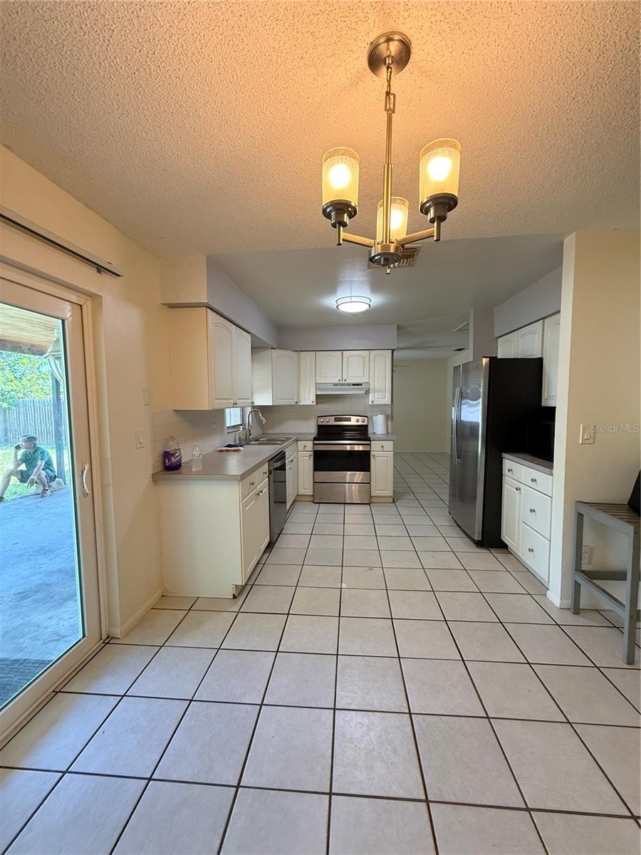 Image 17 of 27 For 600 6th Avenue Se