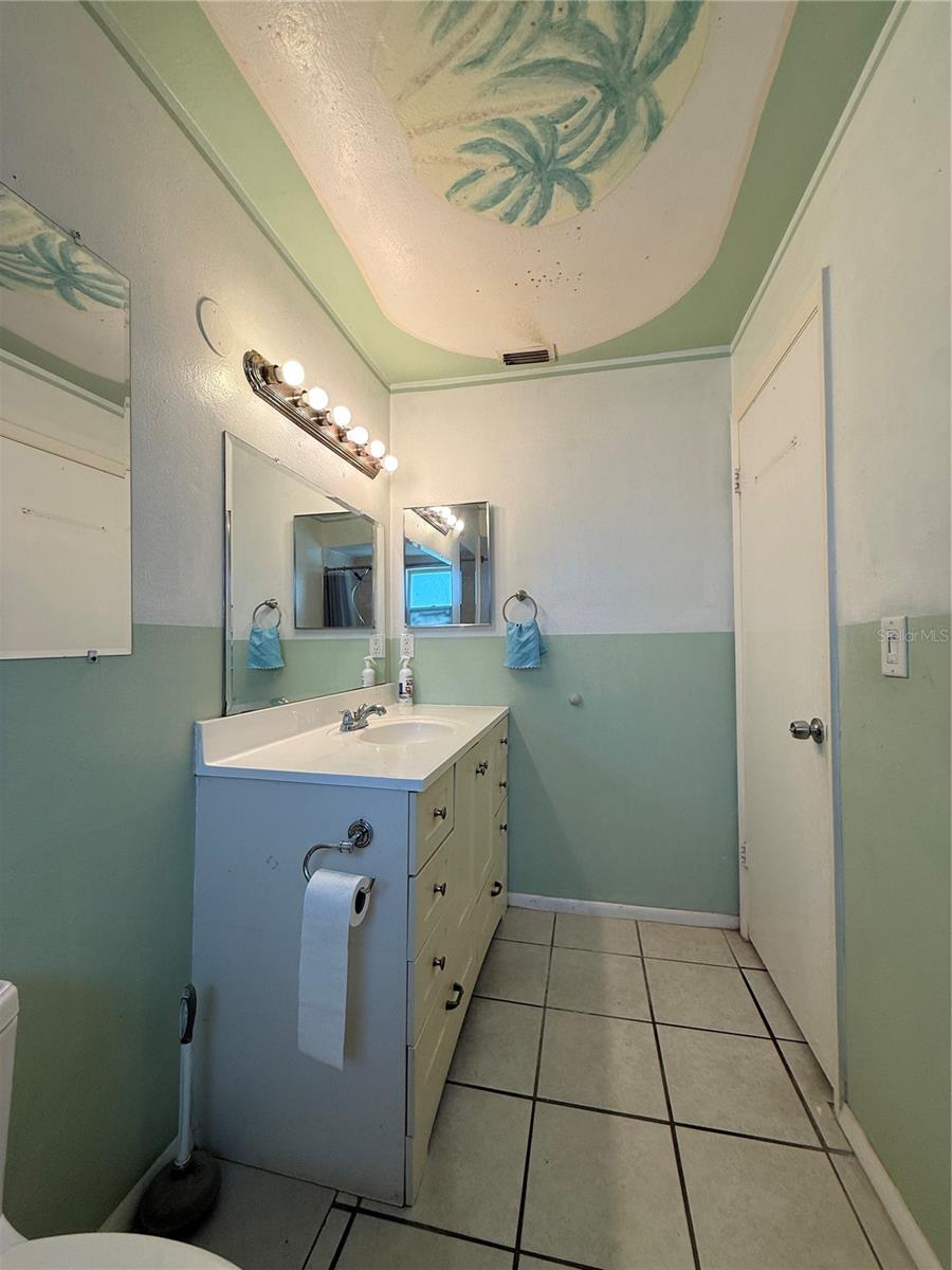 Image 21 of 27 For 600 6th Avenue Se