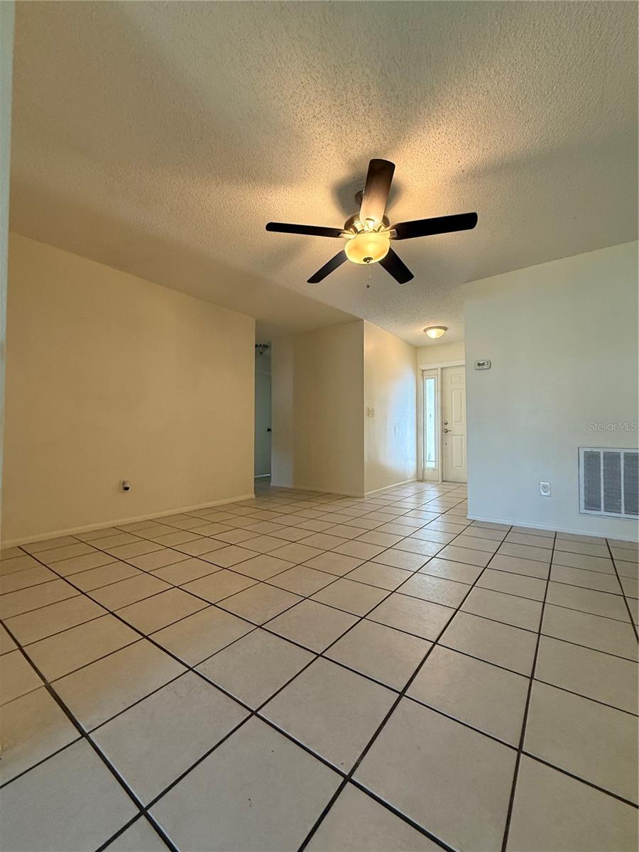 Image 9 of 27 For 600 6th Avenue Se