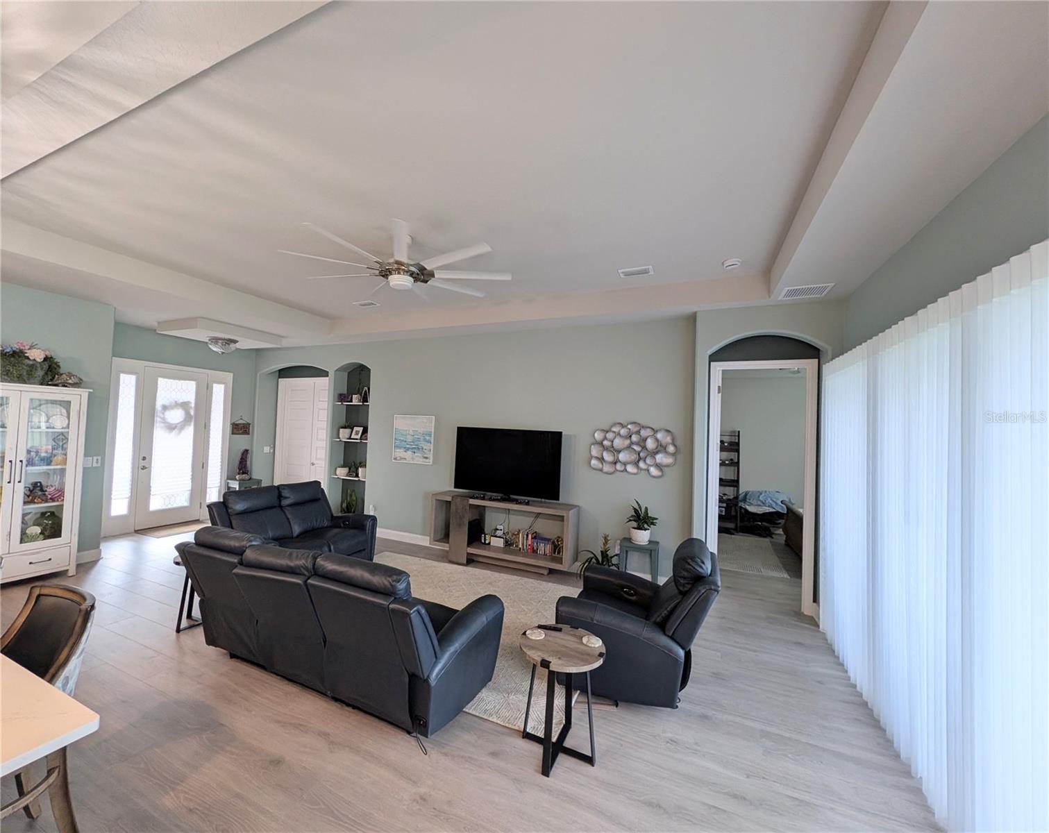 Image 10 of 44 For 1724 Lake Reserve Drive