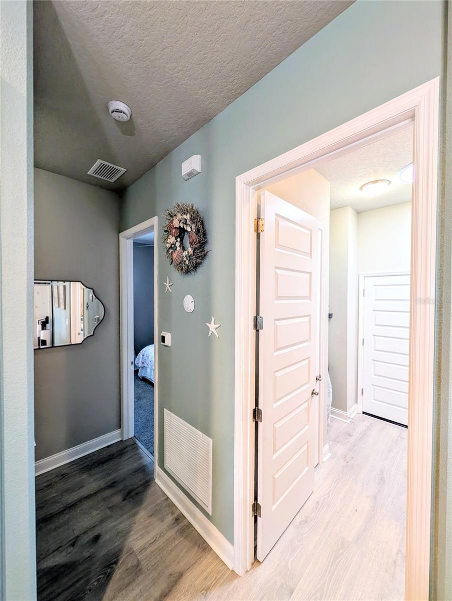 Image 32 of 44 For 1724 Lake Reserve Drive