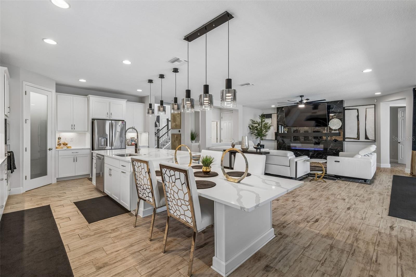 Image 19 of 100 For 13154 Twin Bridges Drive