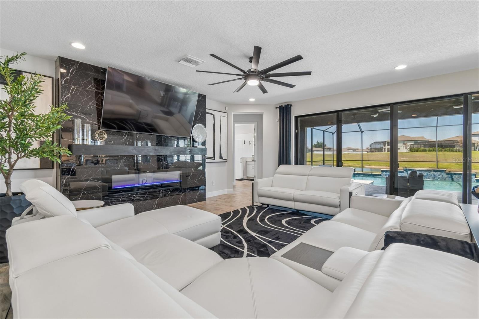 Image 27 of 100 For 13154 Twin Bridges Drive