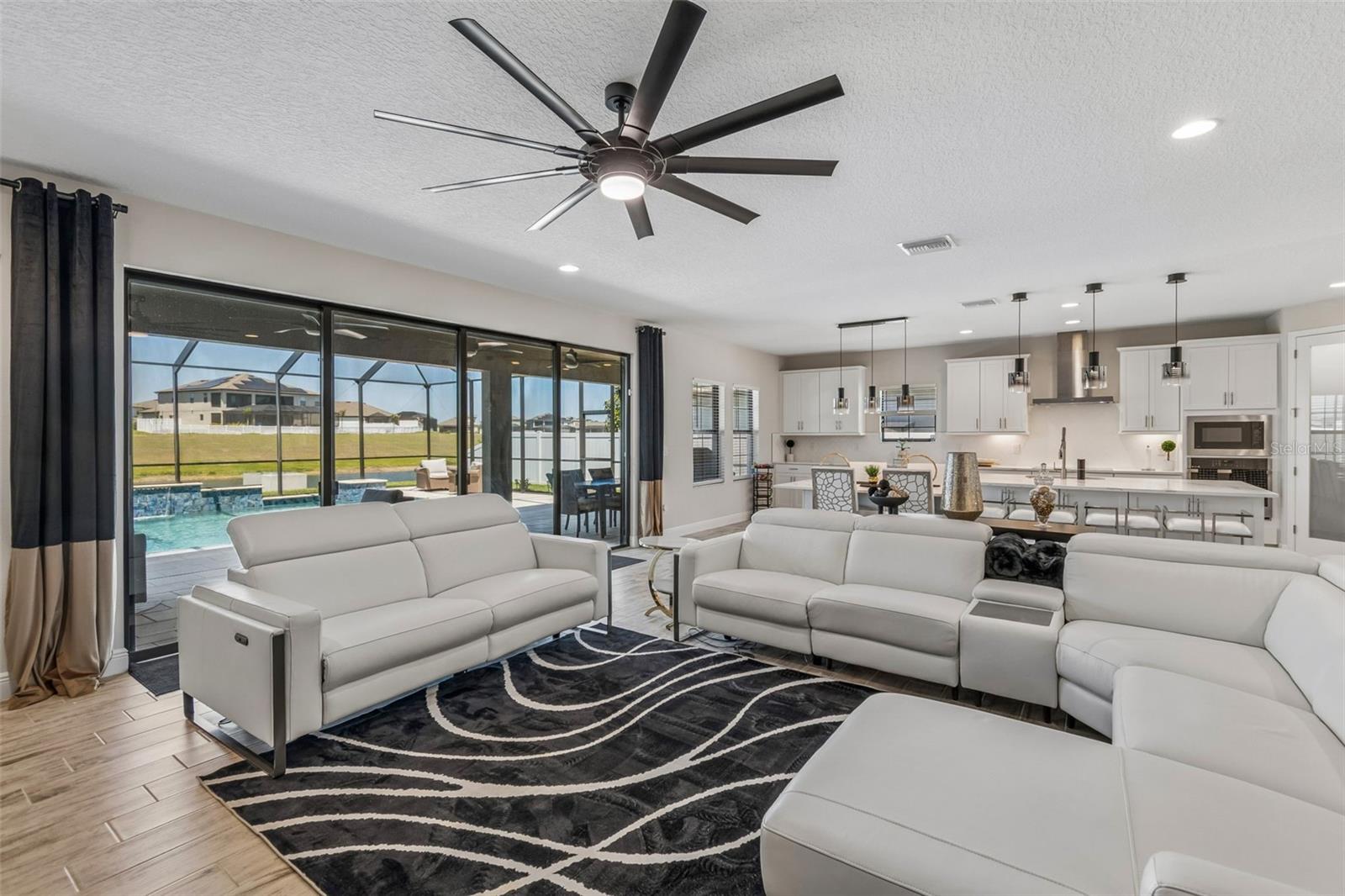 Image 29 of 100 For 13154 Twin Bridges Drive