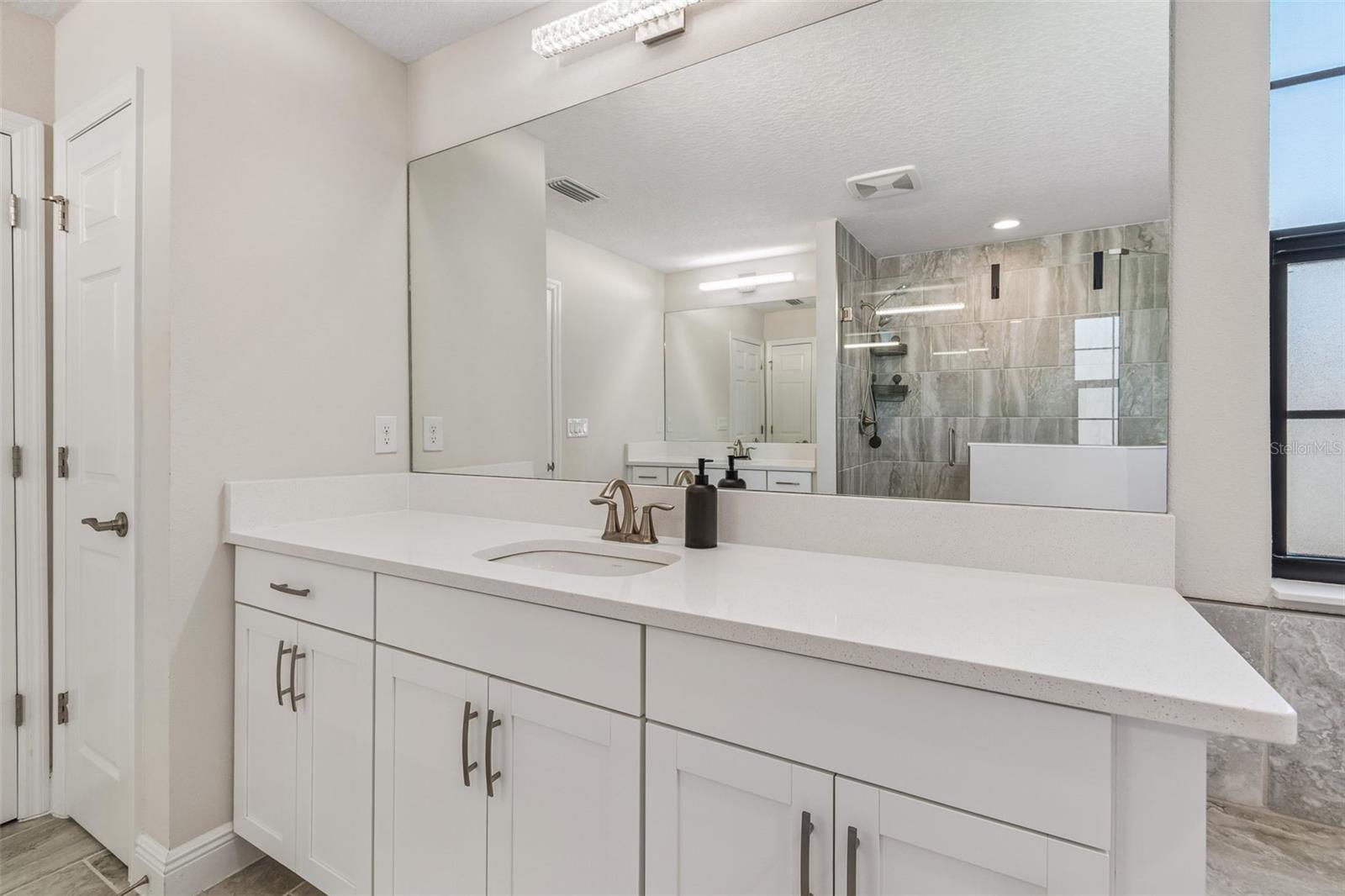 Image 53 of 100 For 13154 Twin Bridges Drive