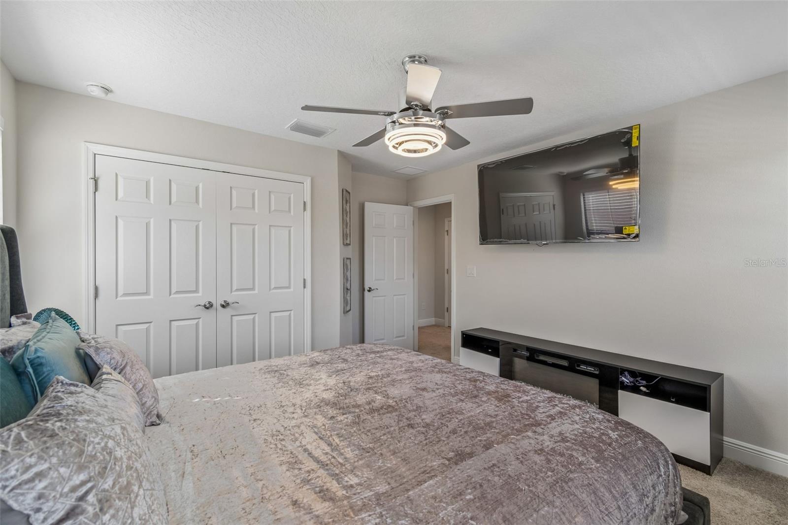 Image 75 of 100 For 13154 Twin Bridges Drive