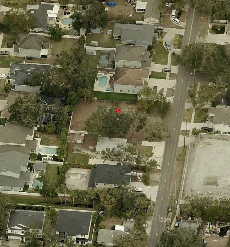 Image 2 of 2 For 2405 Lois Avenue