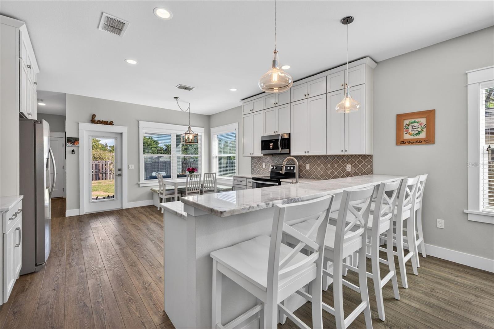 Image 10 of 47 For 1137 55th Avenue N