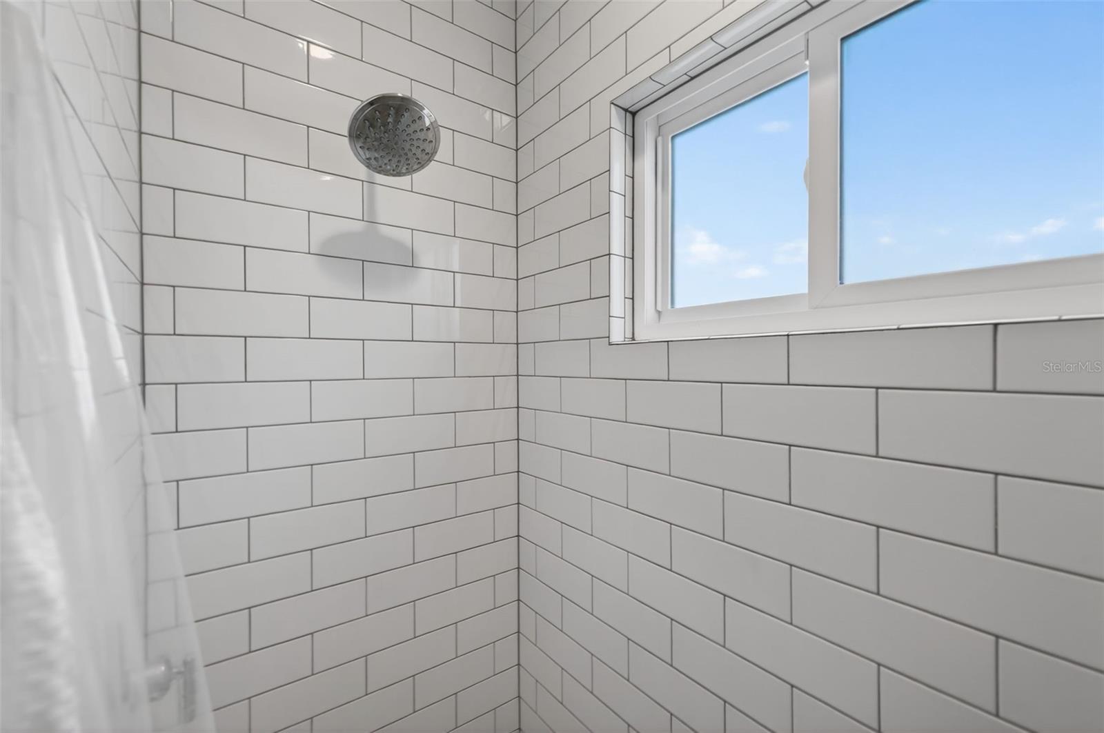 Image 21 of 47 For 1137 55th Avenue N