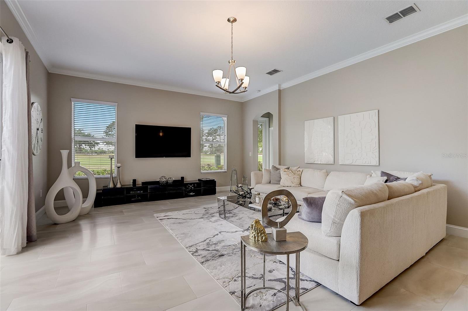 Image 10 of 35 For 23338 Dinhurst Ct