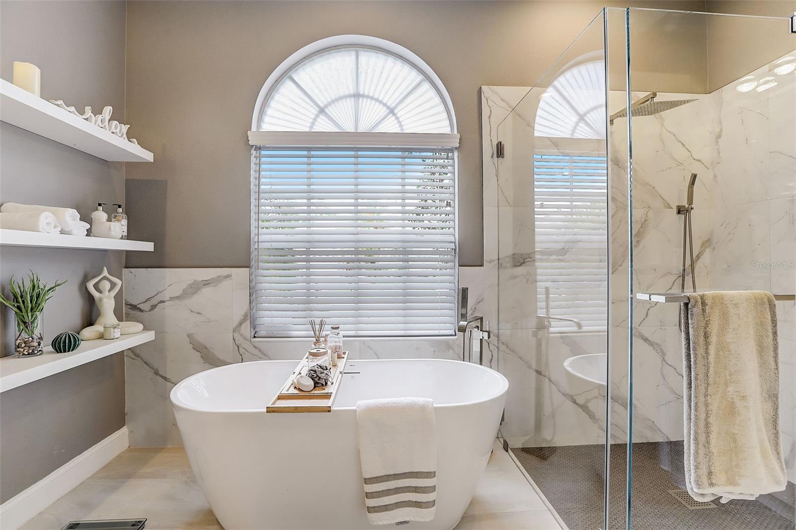 Image 17 of 35 For 23338 Dinhurst Ct