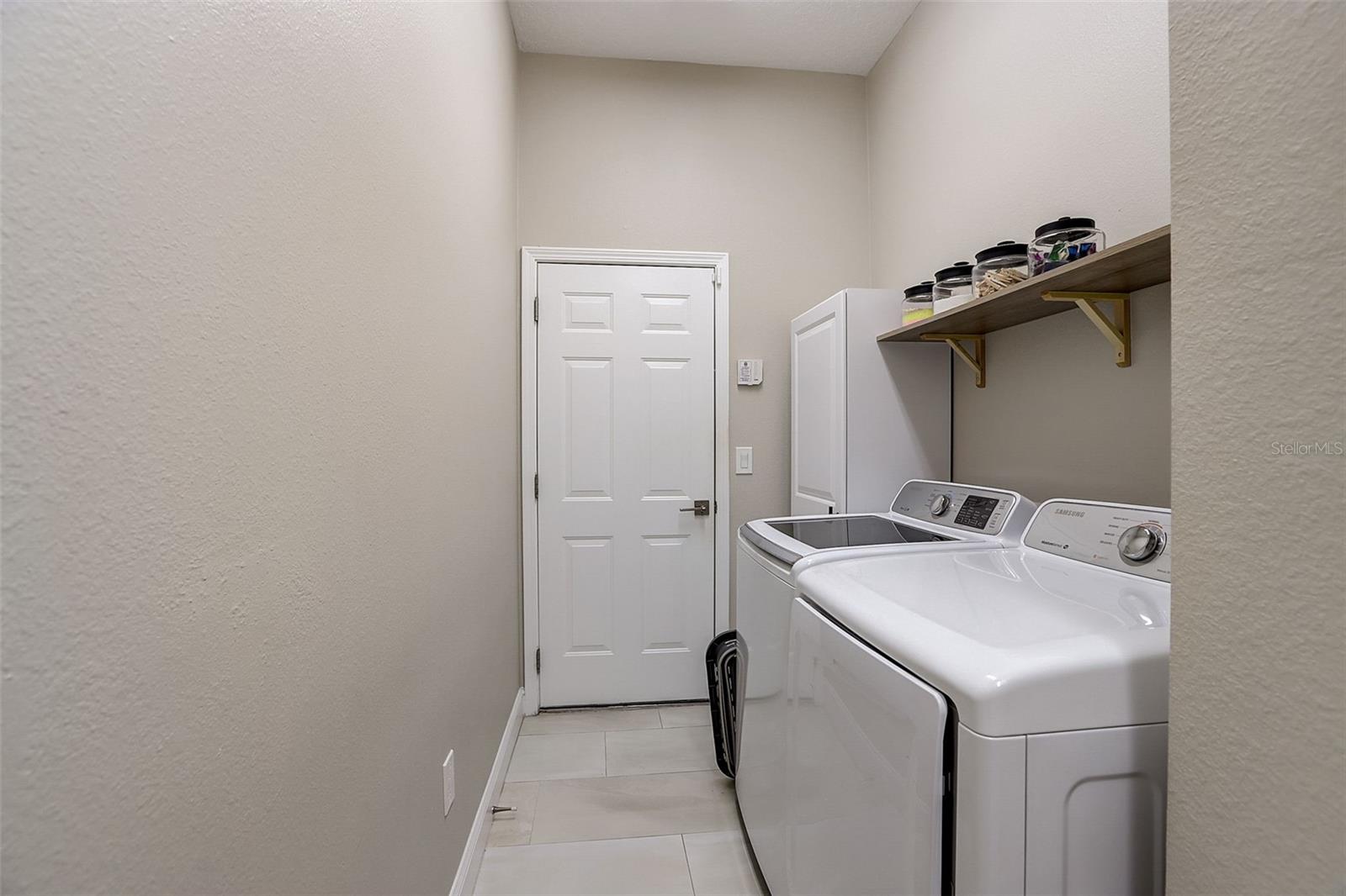 Image 21 of 35 For 23338 Dinhurst Ct