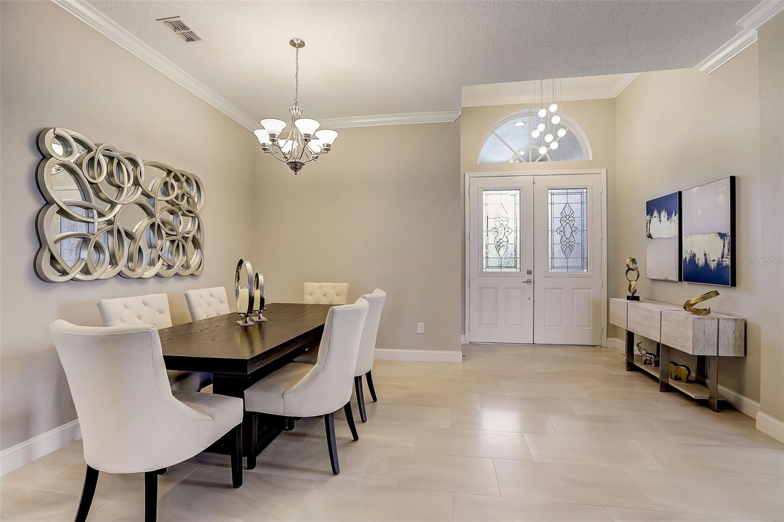 Image 3 of 35 For 23338 Dinhurst Ct