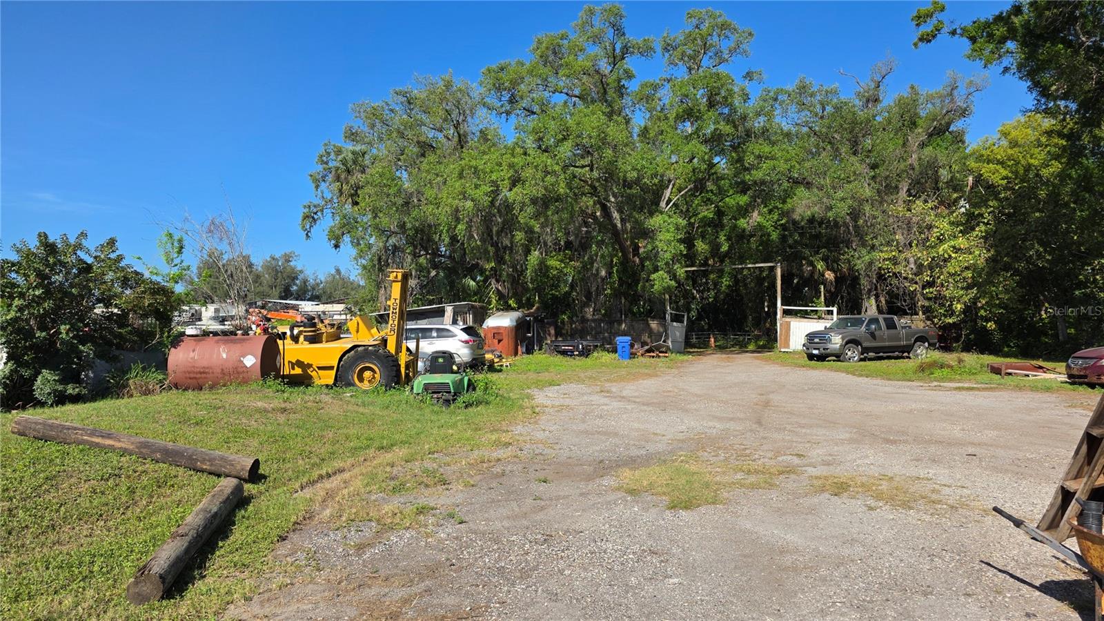 Image 7 of 18 For 2319 50th Street