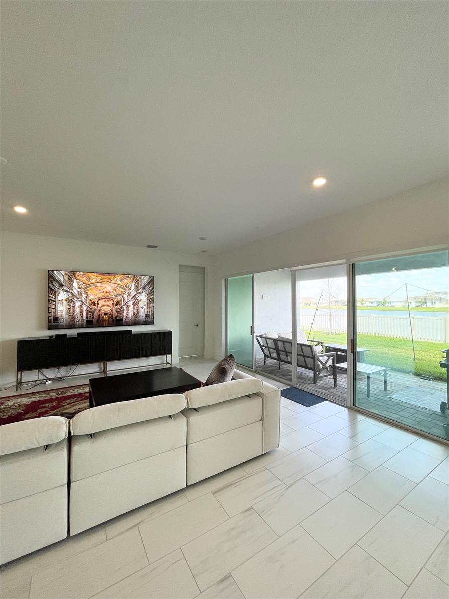 Image 14 of 49 For 8486 Ivy Stark Boulevard