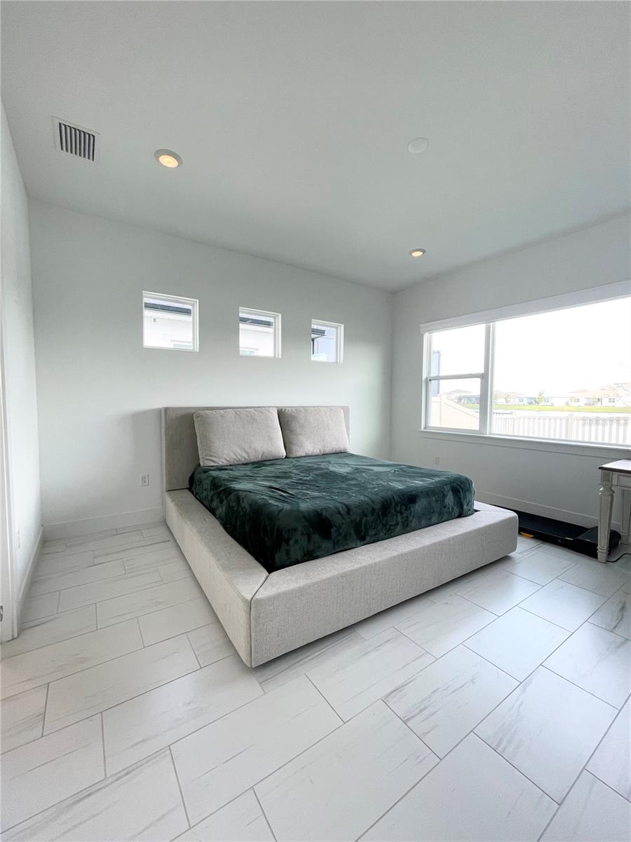 Image 15 of 49 For 8486 Ivy Stark Boulevard