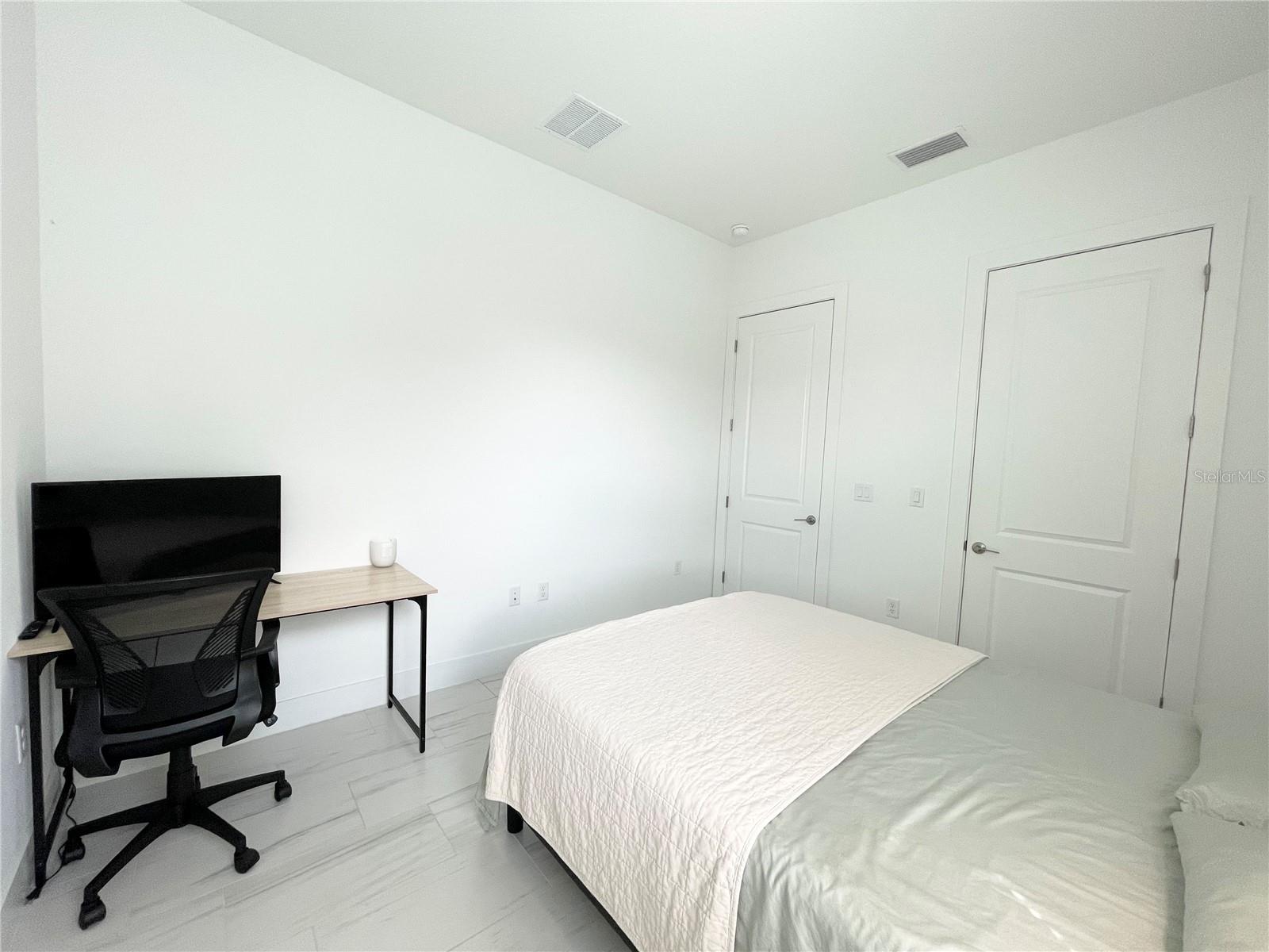 Image 24 of 49 For 8486 Ivy Stark Boulevard